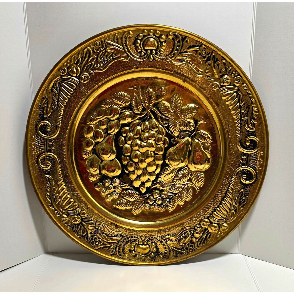 Embossed Brass Decorative Hanging Plate For Fruit Design Grapes Pears